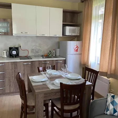 Ξενοδοχείο με διαμερίσματα в Mountainlake 4*
