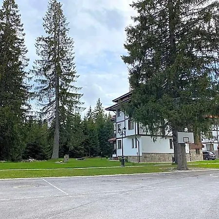 в Mountainlake Smolyan